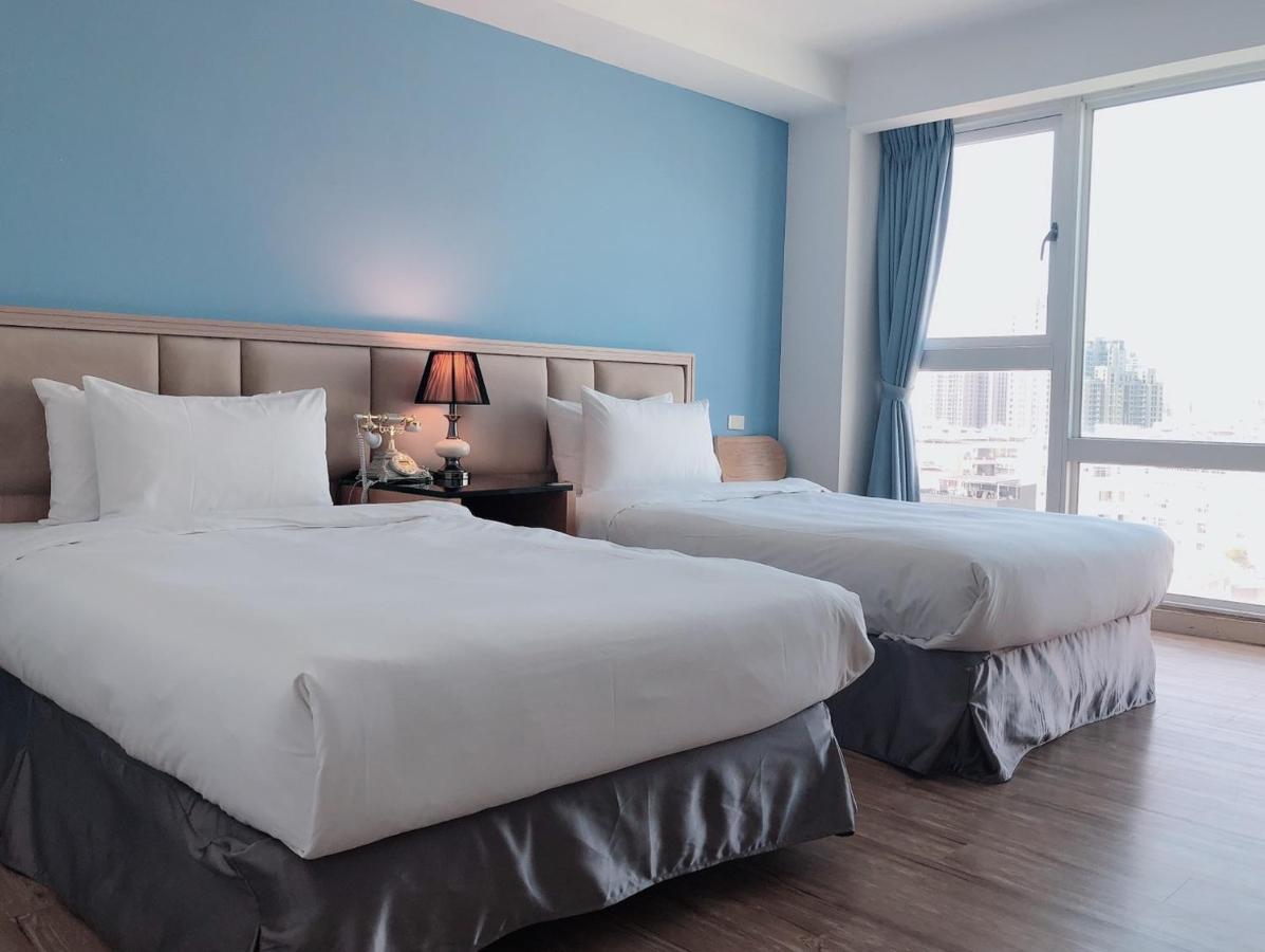 Hotel Champs Elysees Taichung Buitenkant foto