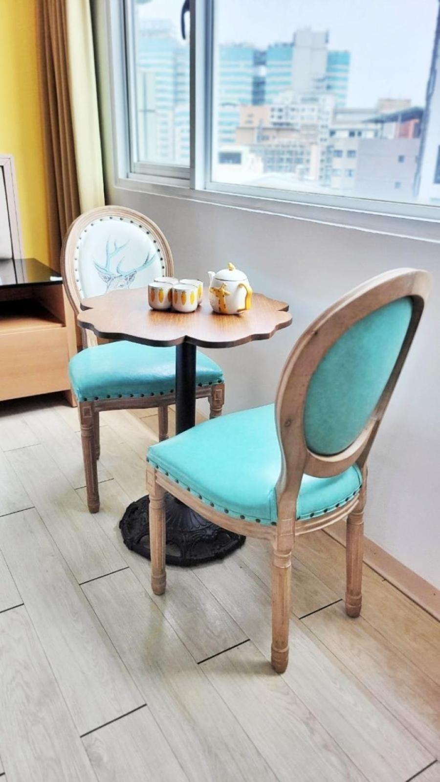 Hotel Champs Elysees Taichung Buitenkant foto