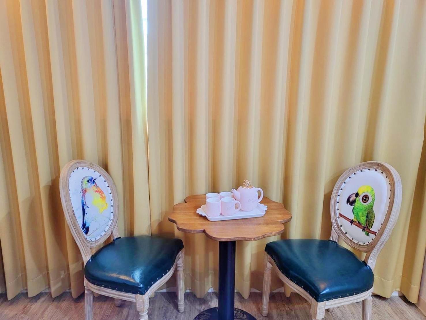 Hotel Champs Elysees Taichung Buitenkant foto